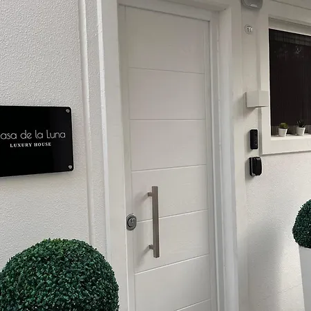 Casa De La Luna Ferienhaus Nettuno